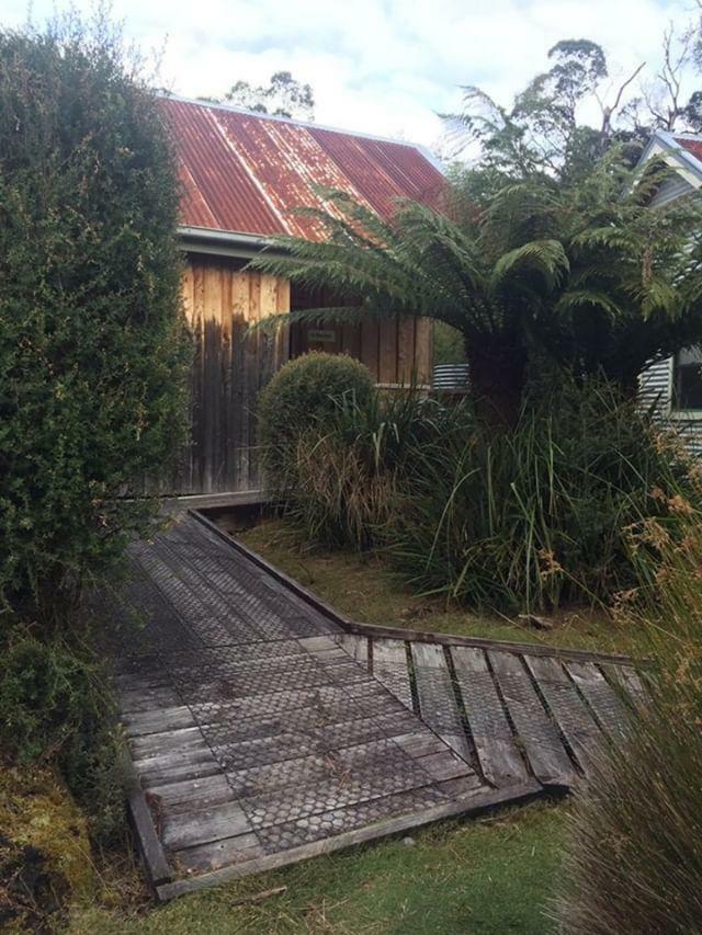 Corinna Wilderness Village 外观 照片